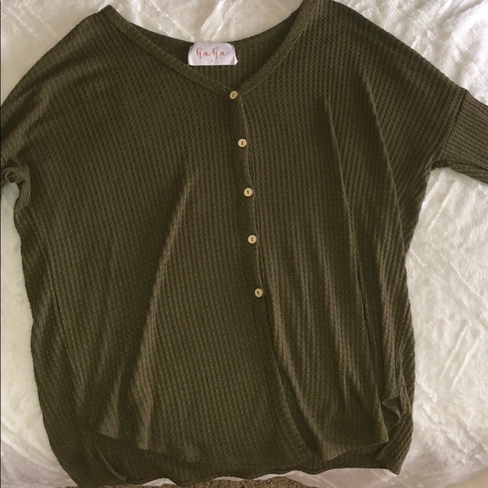 Long sleeve sweater/shirt